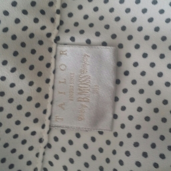 EUC -  Cute cream and black pokadot button front t - Picture 5 of 6